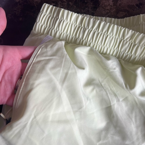 Women’s Spyder laser cut running short, XL, like new - Picture 3 of 5